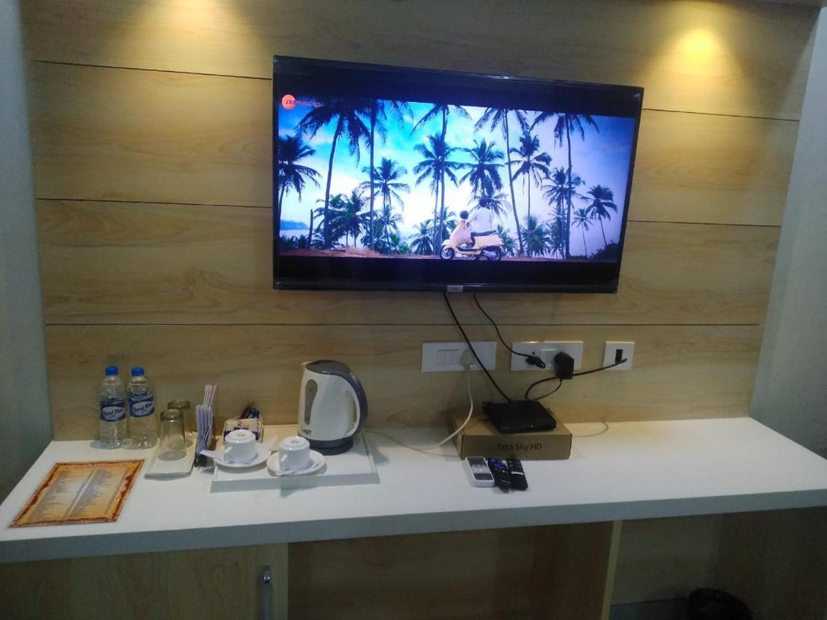 Hotel Ss Grand Lucknow Eksteriør bilde