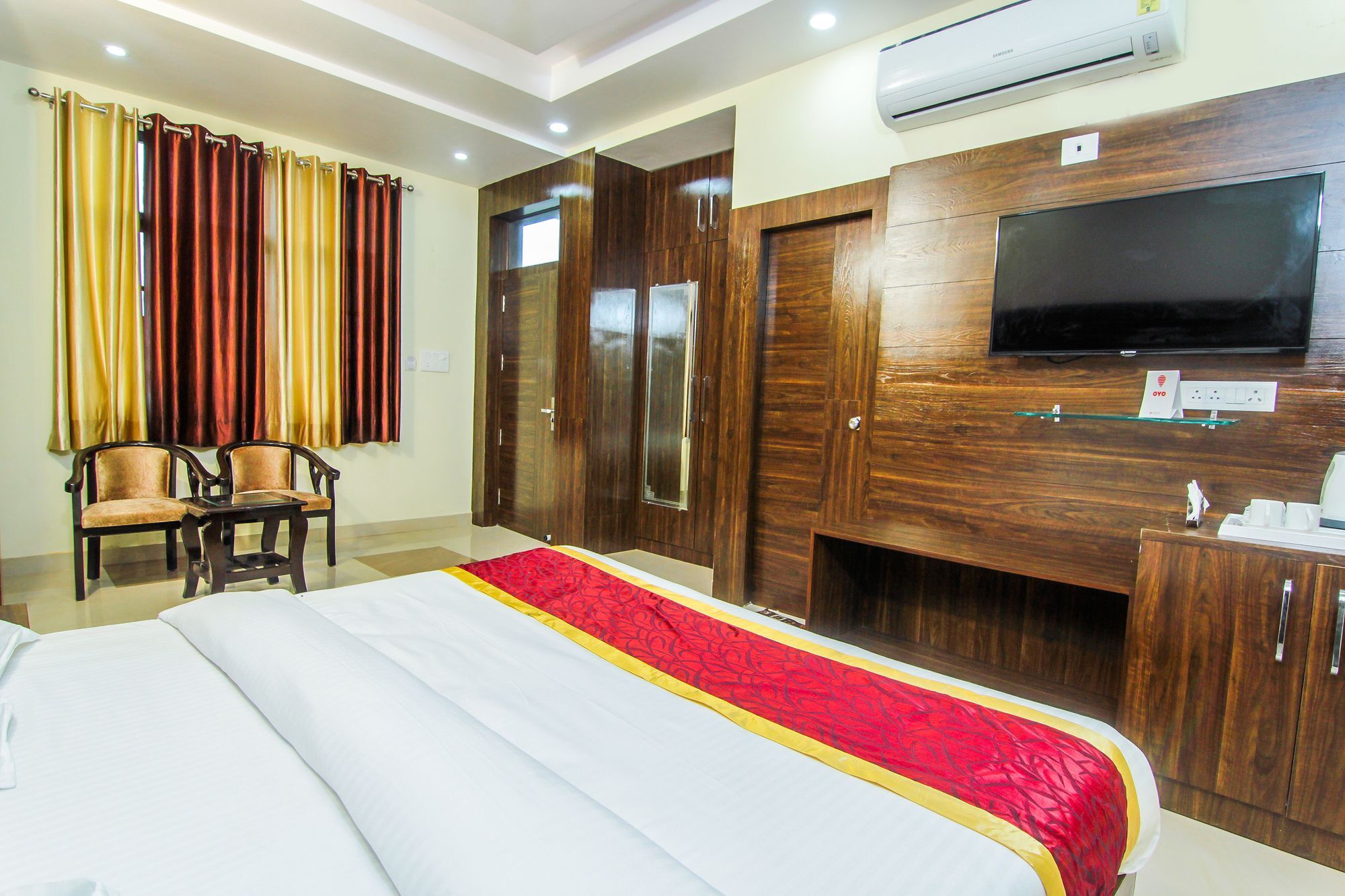 Hotel Ss Grand Lucknow Eksteriør bilde